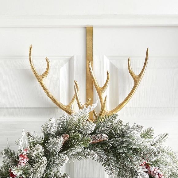 Pottery Barn Other - Pottery Barn Country Cabin Chic Antler Wreath Hanger - Brass Color 🦌